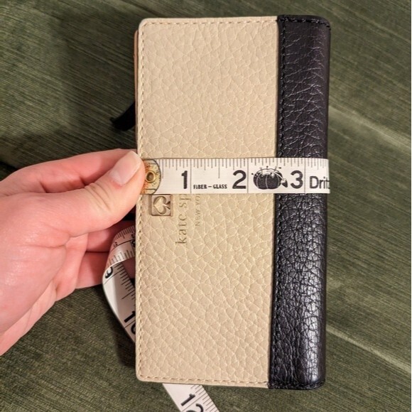 Kate Spade Genuine Black Cream Leather Color Block Bifold Wallet - Picture 8 of 9